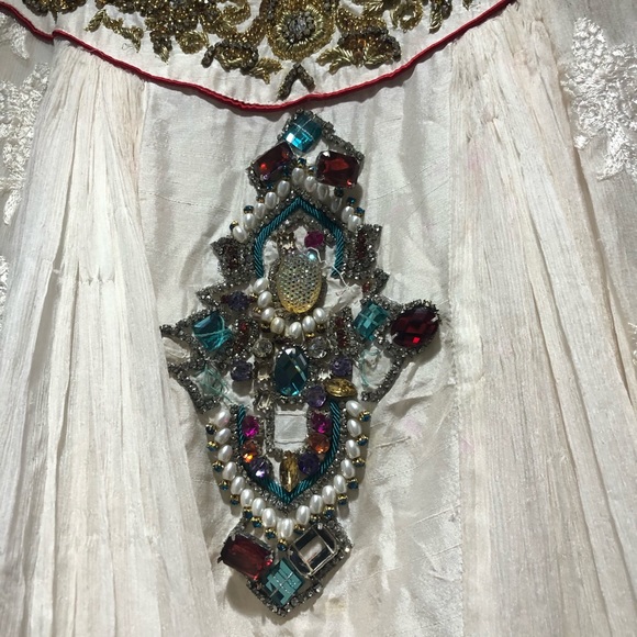 it's a designer dress i forgot designer name - Picture 2 of 8